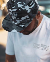 Load image into Gallery viewer, SNOW CAMO SNAPBACK